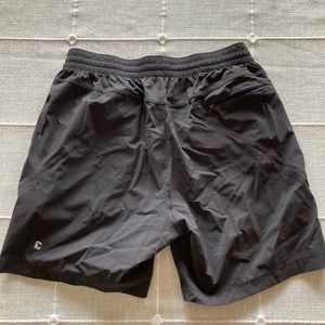 Bearbottom 7 inch Athletic Short